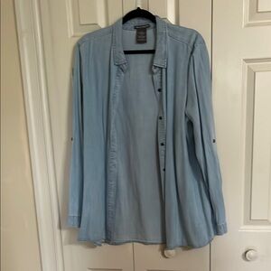 CHELSEA & THEODORE, by Johnny Was Light Blue Button-Up Shirt size XL